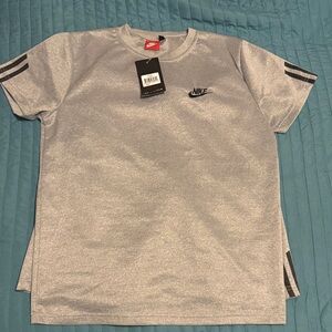Nike kids Heather Gray Short Sleeve Tee